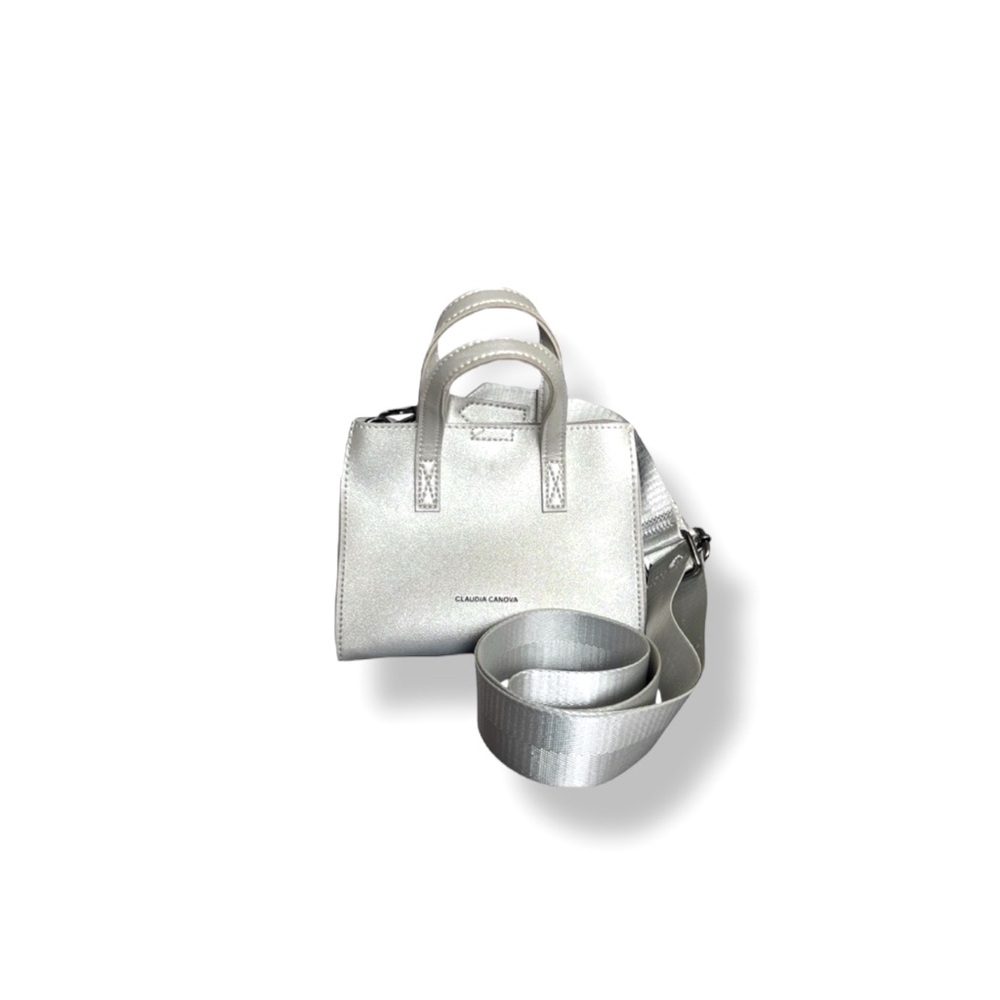 🚨𝐂𝐋𝐄𝐀𝐑𝐎𝐔𝐓 𝐒𝐀𝐋𝐄🚨𝐂𝐋𝐀𝐔𝐃𝐈𝐀 𝐂𝐀𝐍𝐎𝐕𝐀 Silver Mini Tote crossbody bag